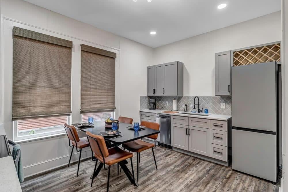 Contemporary Apartment - 5 Min To Tiaa Bank Field! Jacksonville Dış mekan fotoğraf